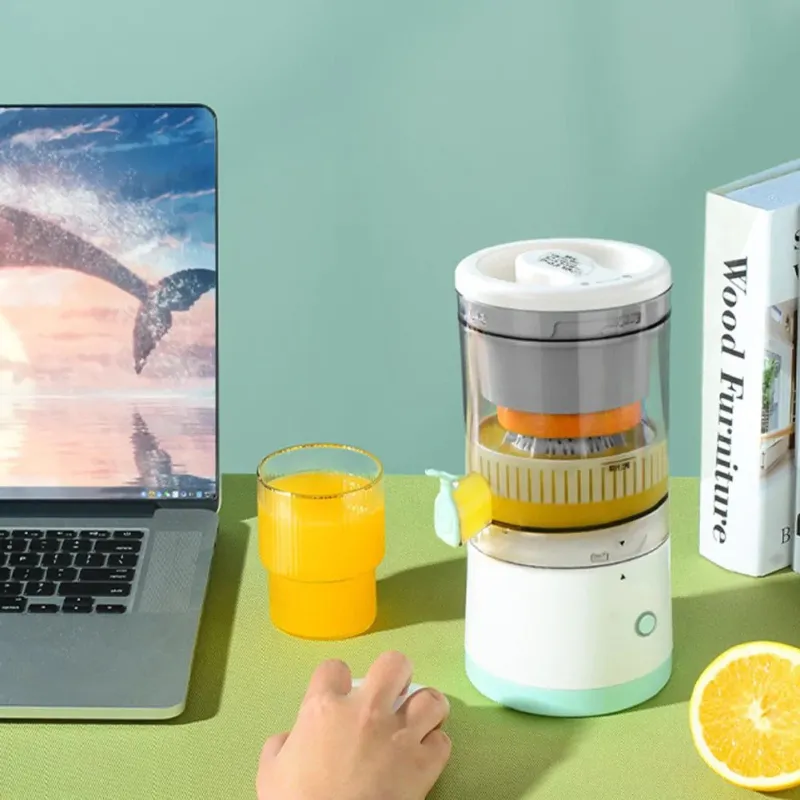 • العصارة التريند Trendy Juicer